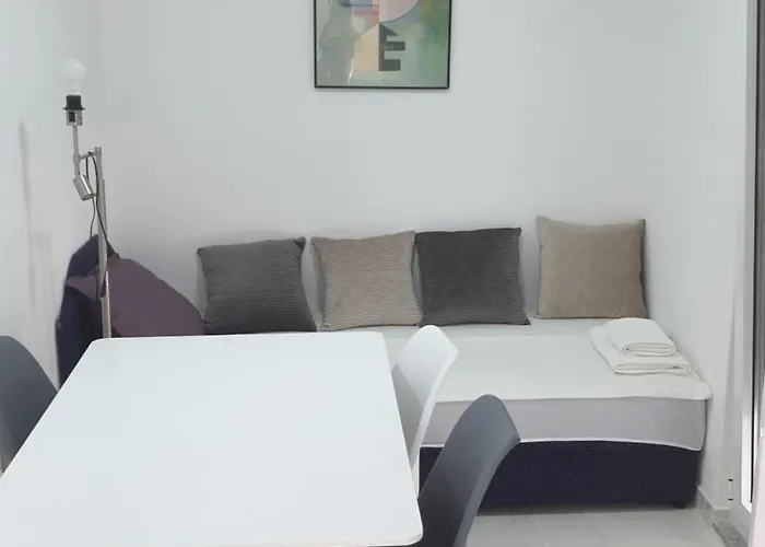 Apartmani Ema