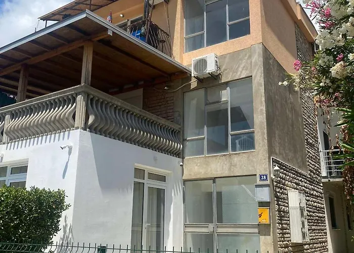 Apartmani Ema