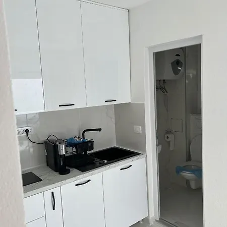 סוטומורה Apartmani Ema מראה חיצוני תמונה