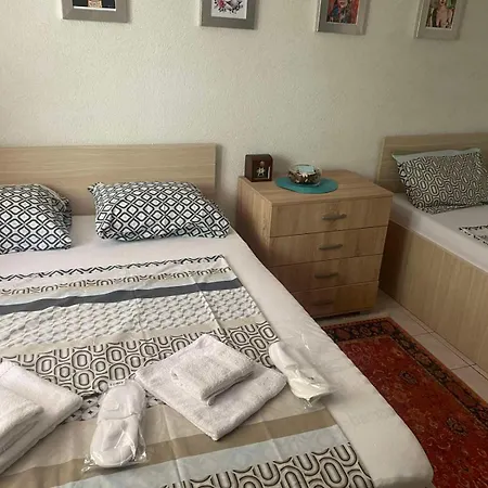 סוטומורה Apartmani Ema חדר תמונה